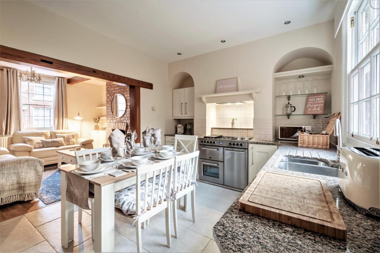 The Cottage In Chester, Sleeps 6 With Free Parking Extérieur photo