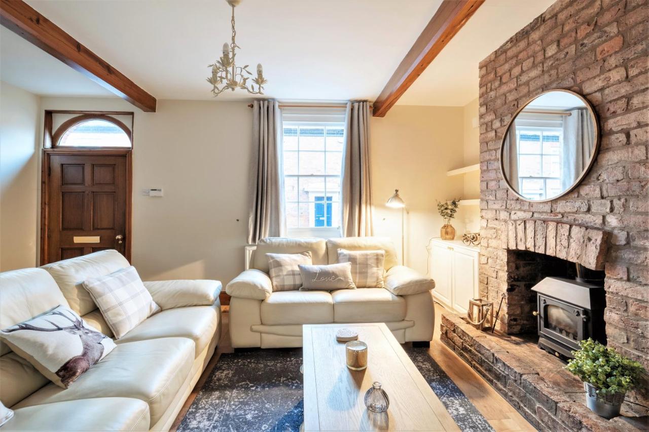 The Cottage In Chester, Sleeps 6 With Free Parking Extérieur photo