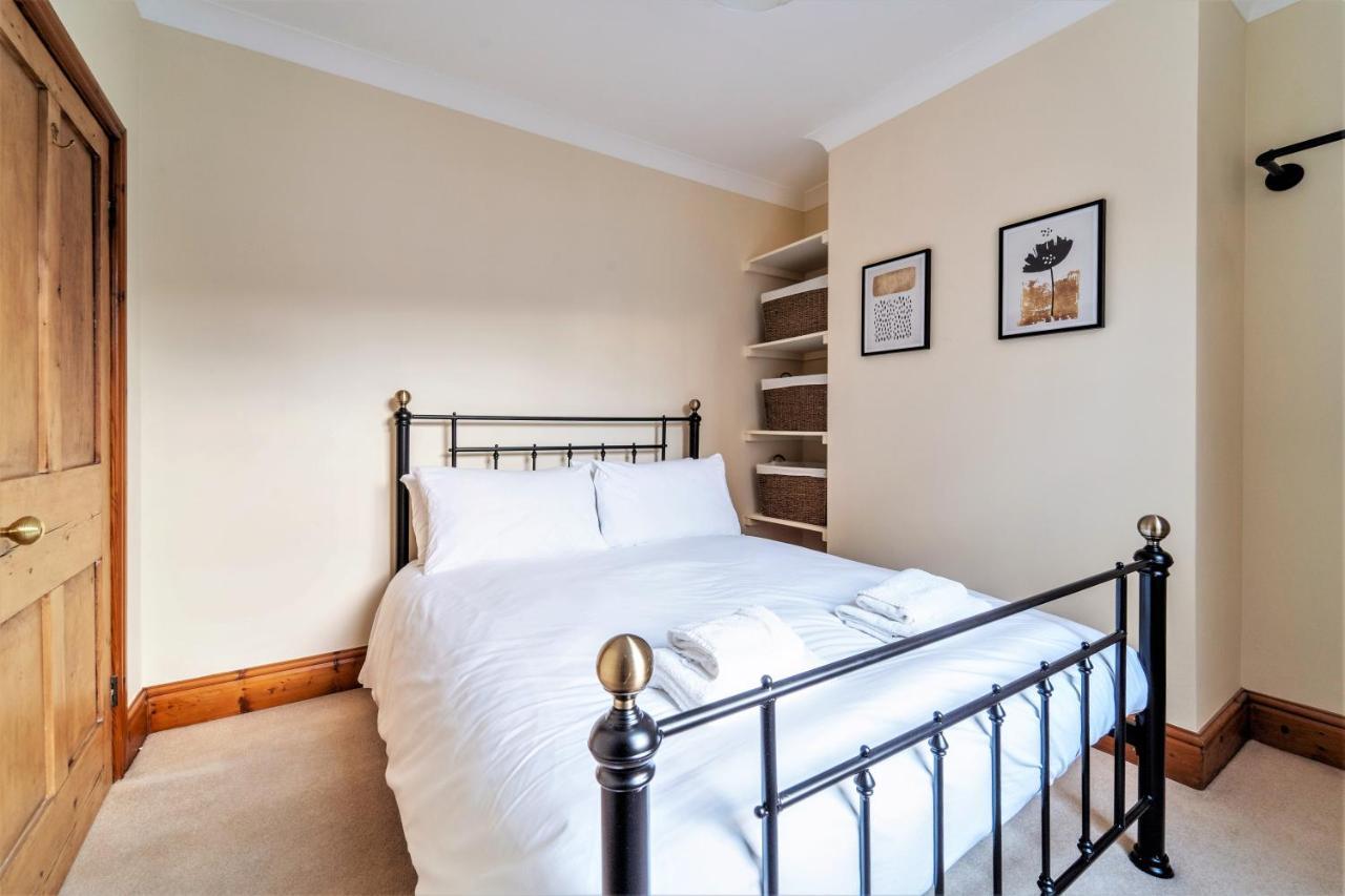 The Cottage In Chester, Sleeps 6 With Free Parking Extérieur photo
